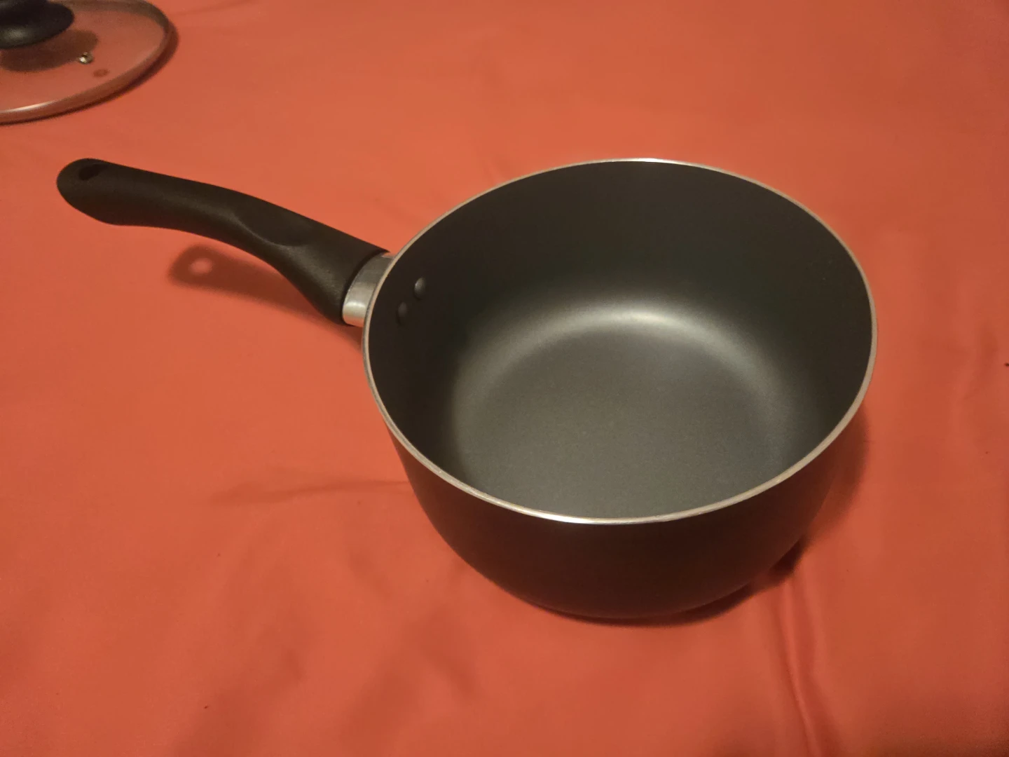 Saucepan with Lid - Black