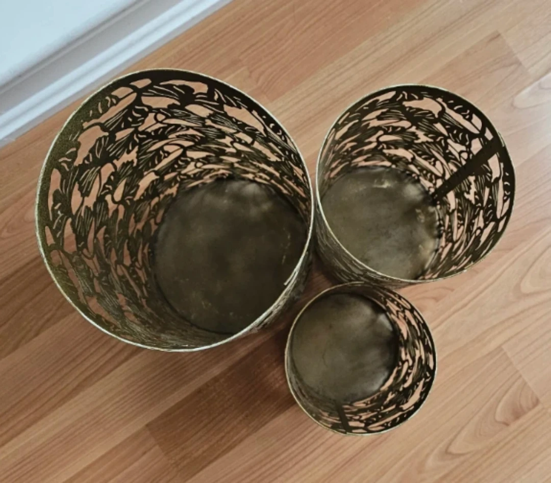 Set of 3 Metal Decorative Vases - photo 3