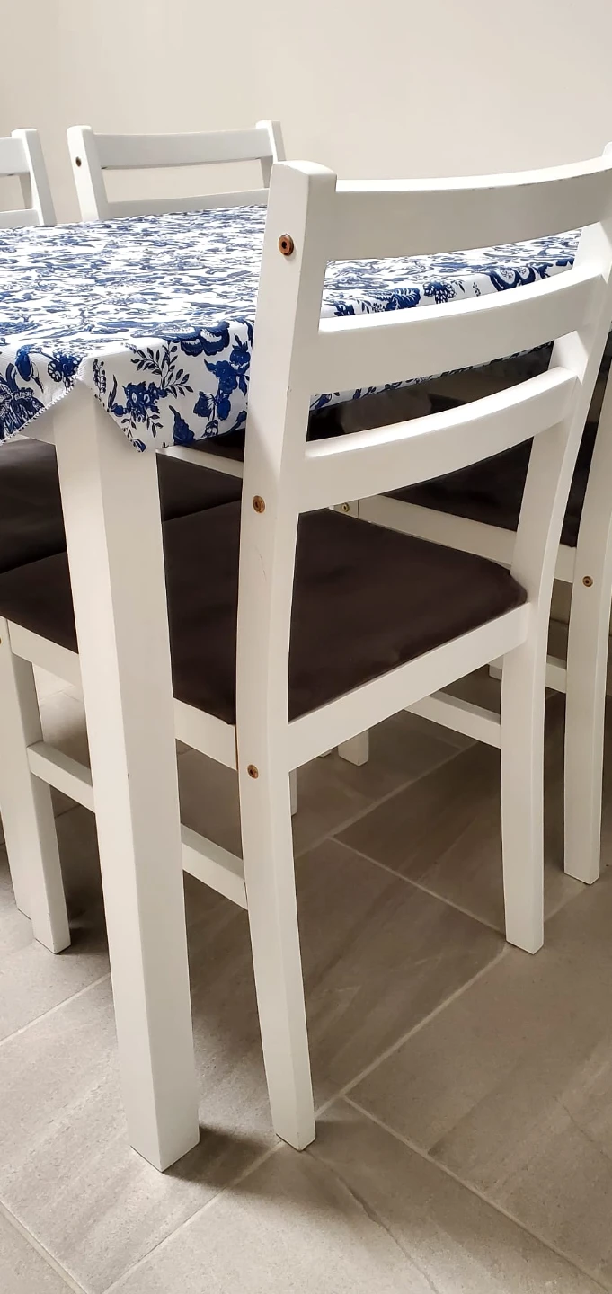 White Dining table with 4 Chairs - photo 4