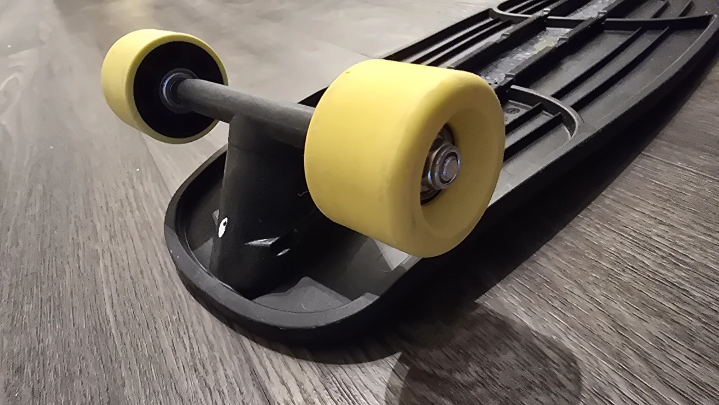 Play 100 Skateboard - Great Condition! - photo 3