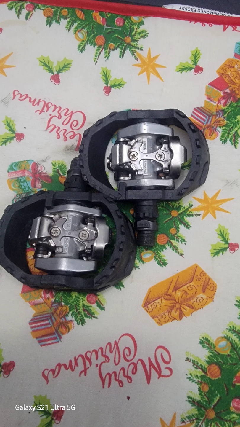 Shimano PD-M520 Clipless Pedals