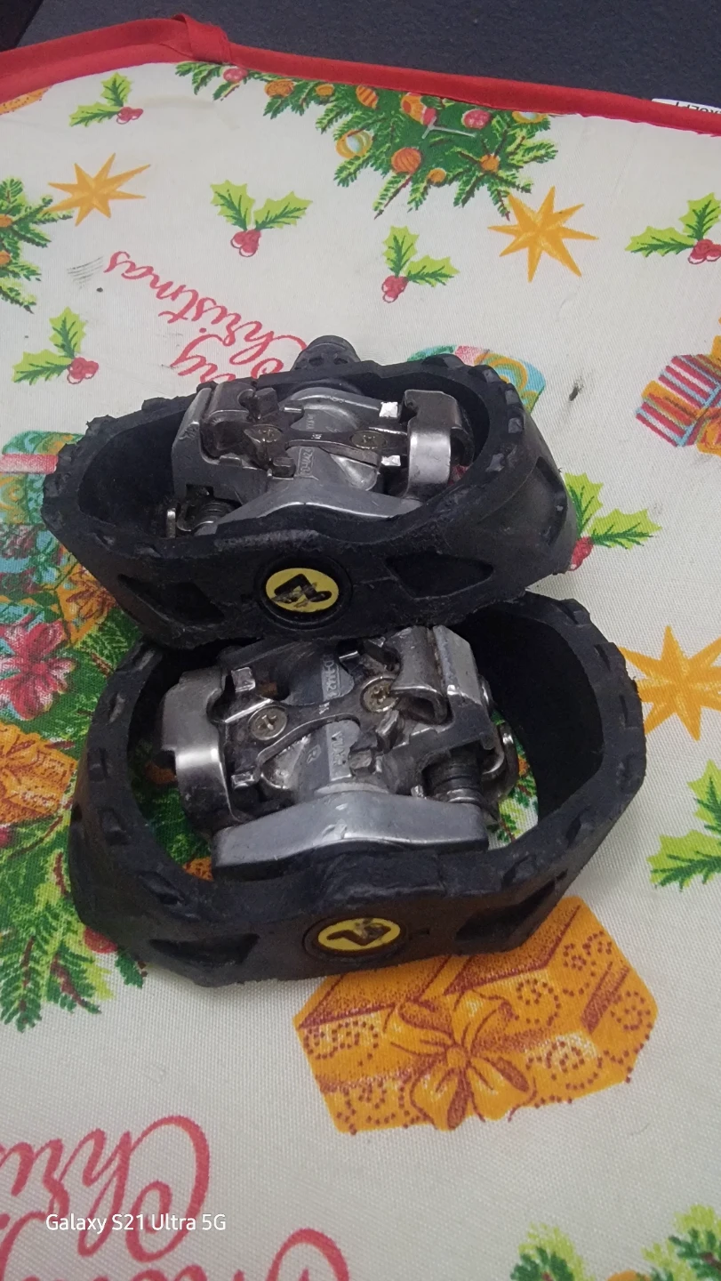 Shimano PD-M520 Clipless Pedals - photo 3