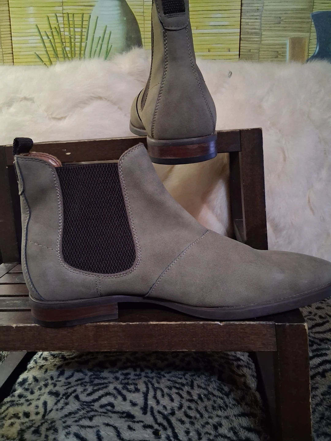 CALL IT SPRING Men's Gray Suede Chelsea Boots