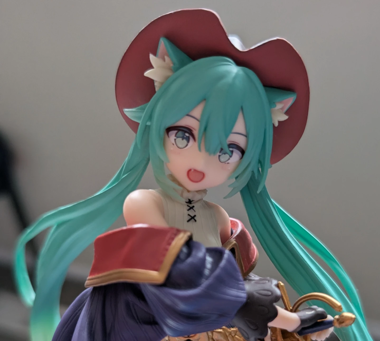 Wonderland series Puss-in-Boots Hatsune Miku prize figure - photo 4