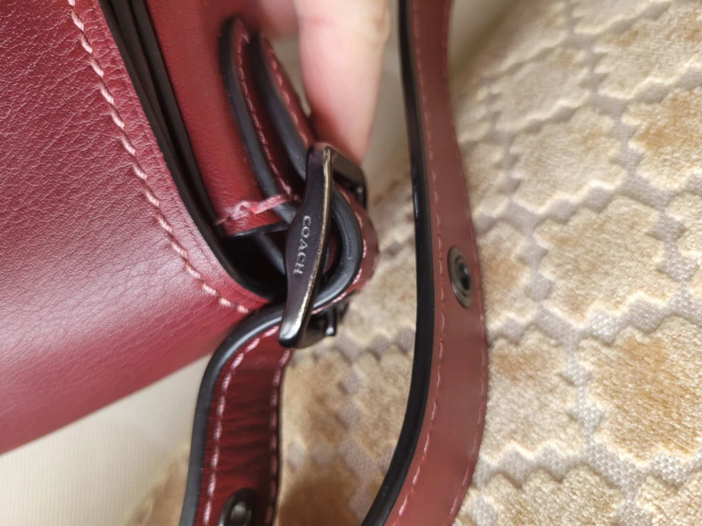 AUTHENTIC Coach Leather Crossbody Saddle Bag - Bordeaux - photo 3