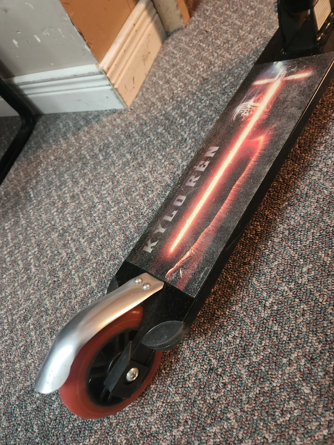 Huffy Star Wars Kylo Ren Scooter - photo 3