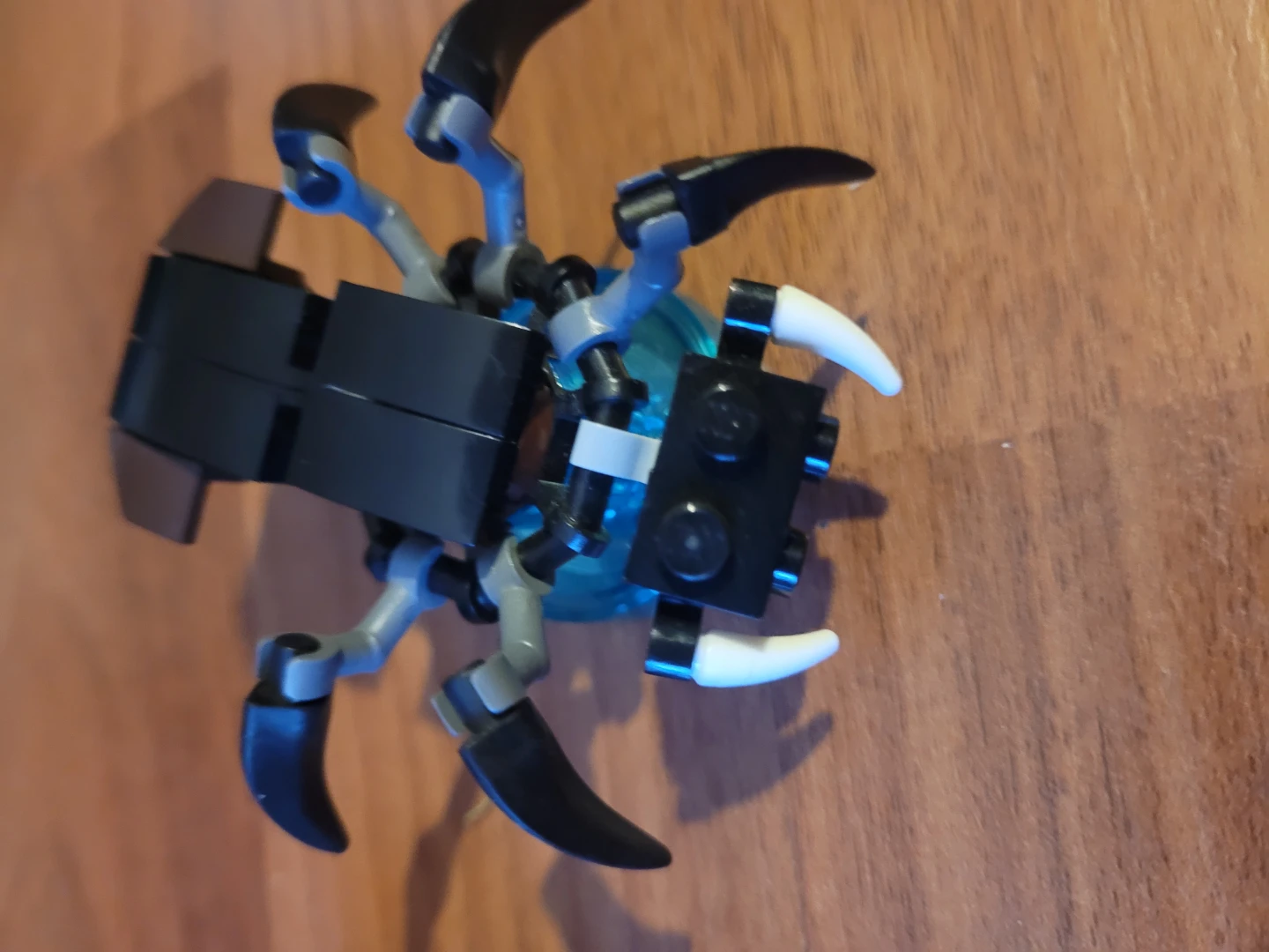 LEGO Dimensions Gollum &r Spider - photo 3
