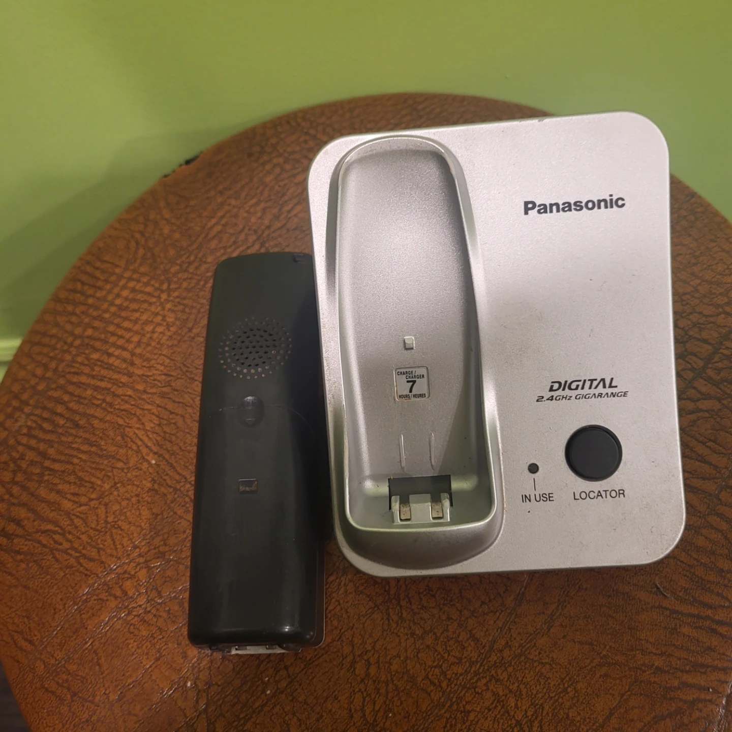 Panasonic Digital 2.4GHz Cordless Phone - photo 2