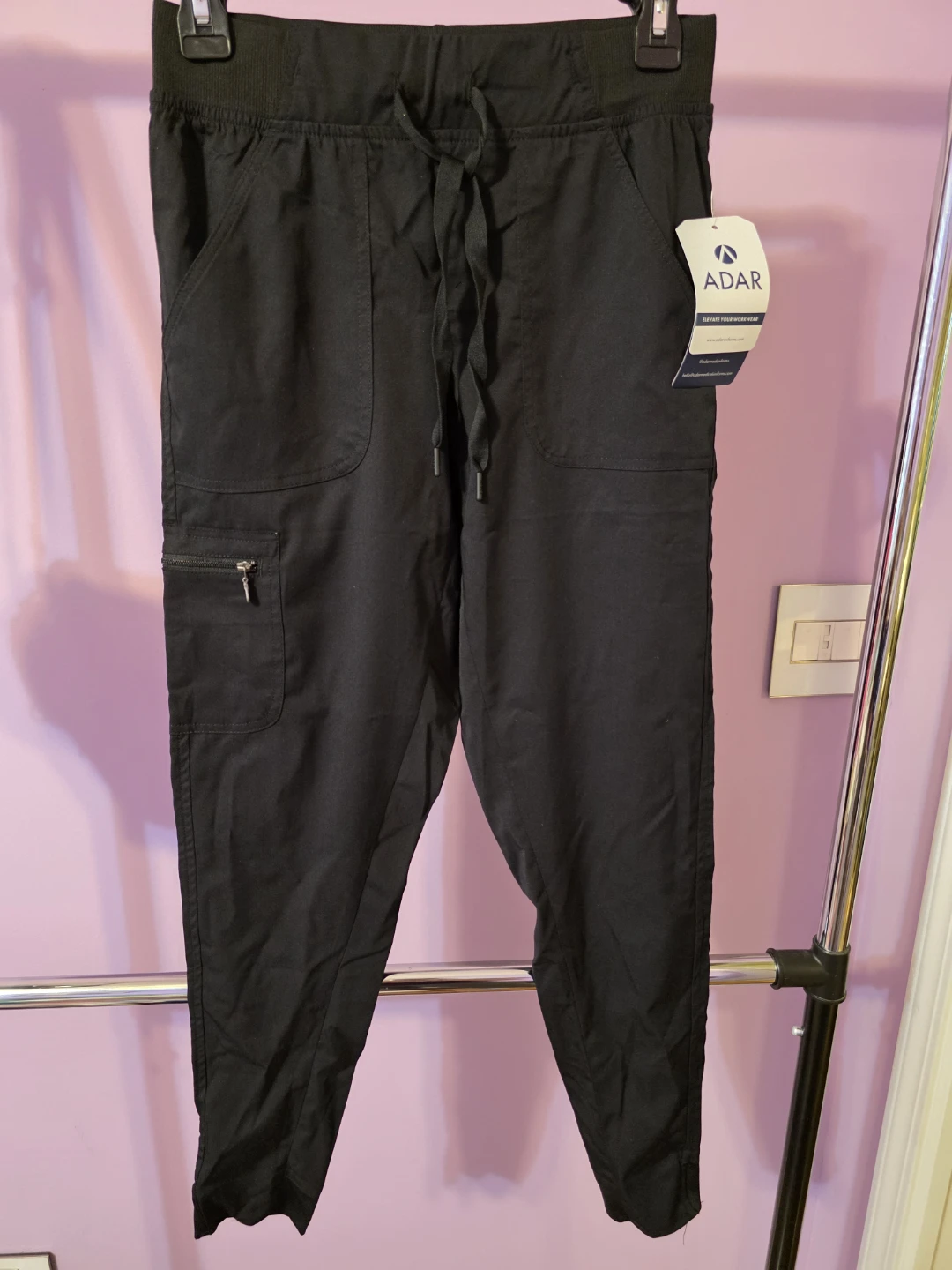 New Scrubs ADAR Women's Tailored Fit Pants - XS Black