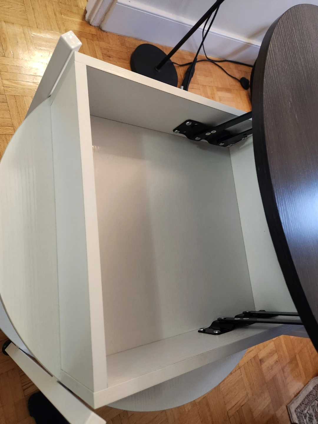 Round Coffee Table with Storage - photo 4