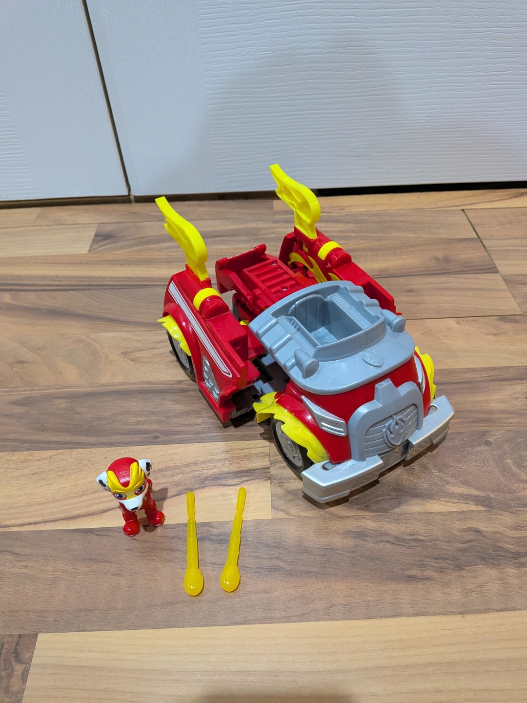 Paw Patrol Marshall Fire Truck Transforming Vehicle - photo 2