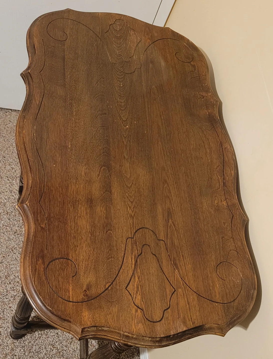 Antique Walnut Parlor Table - photo 2