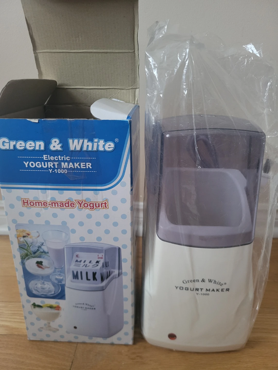 Green & White Electric Yogurt Maker Y-1000 - photo 2
