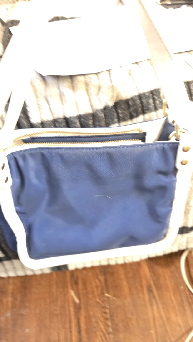 Guess Los Angeles Crossbody Bag - photo 4