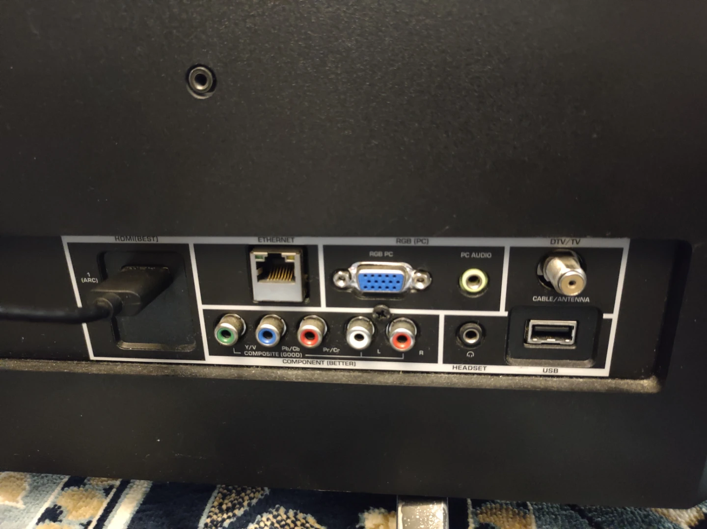 Vizio 24 inch tv 🥕 - photo 3