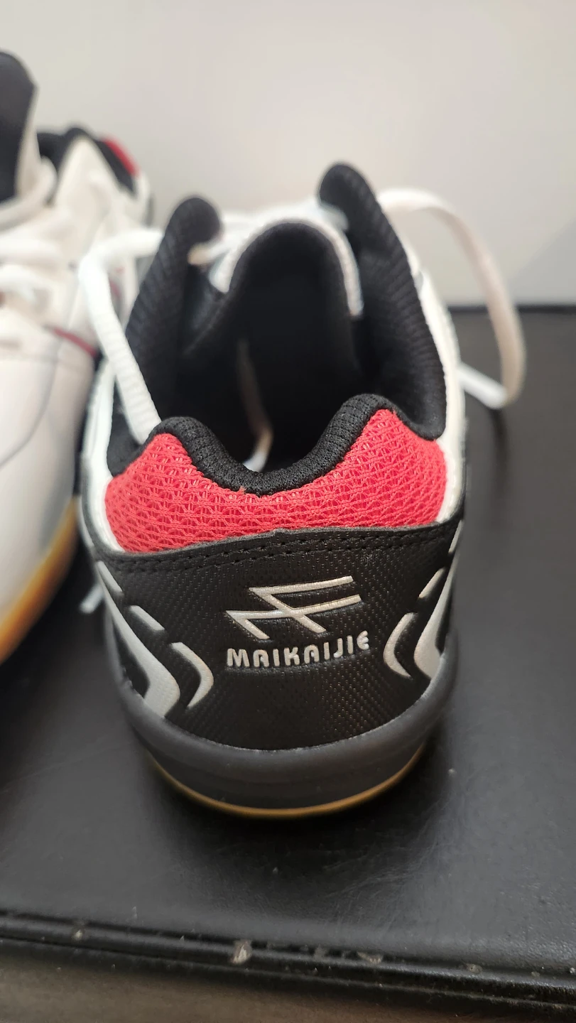 Badminton/Tennis Shoes - US 11 - New - photo 2