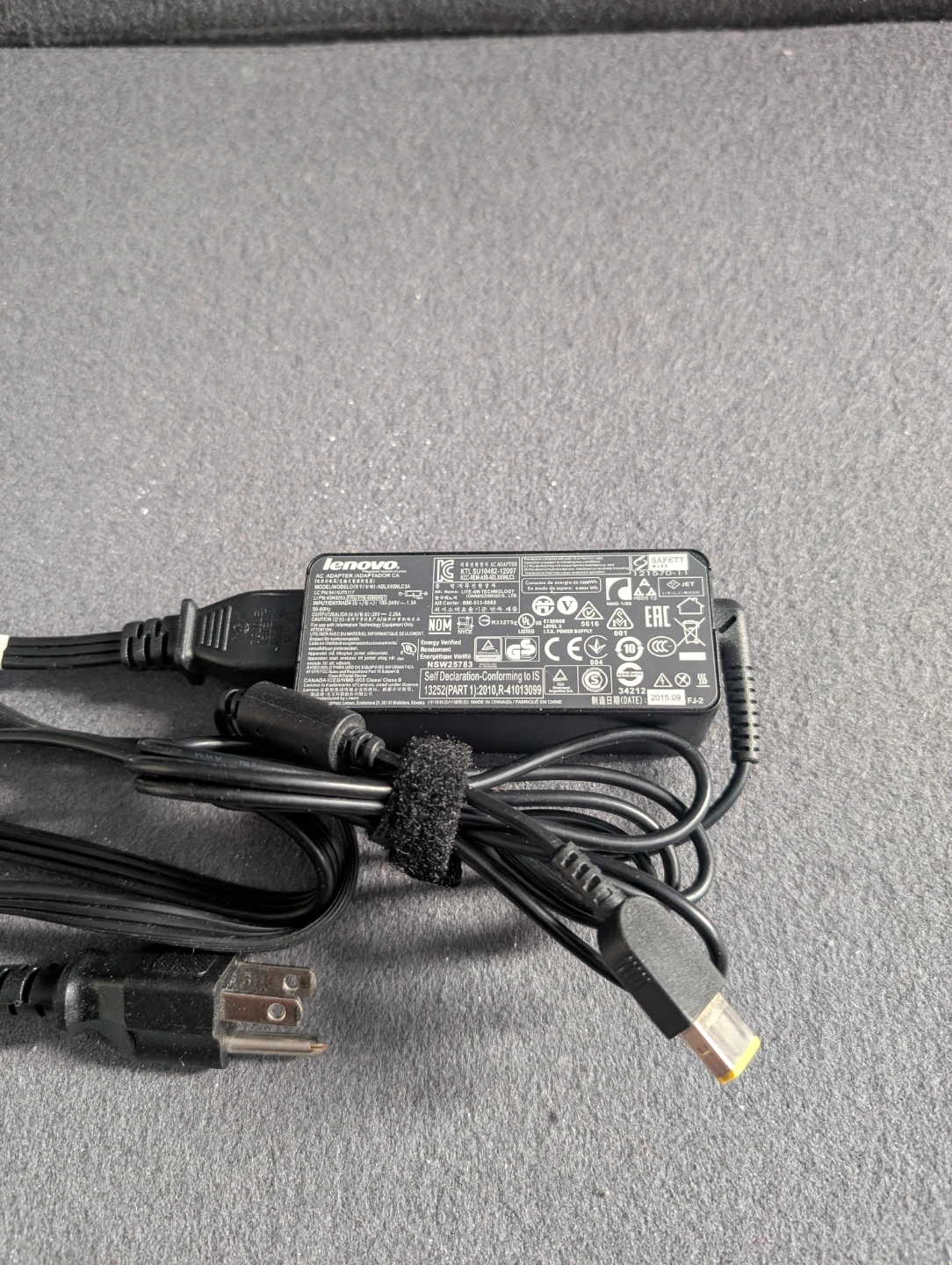 Lenovo 45W AC Power Adapter (Square Tip)