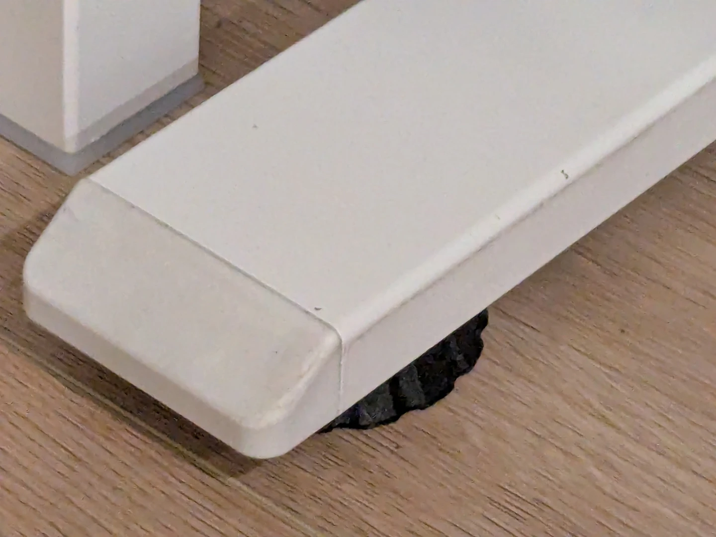 Small Standup Desk with electric motor by MotionGrey - photo 5