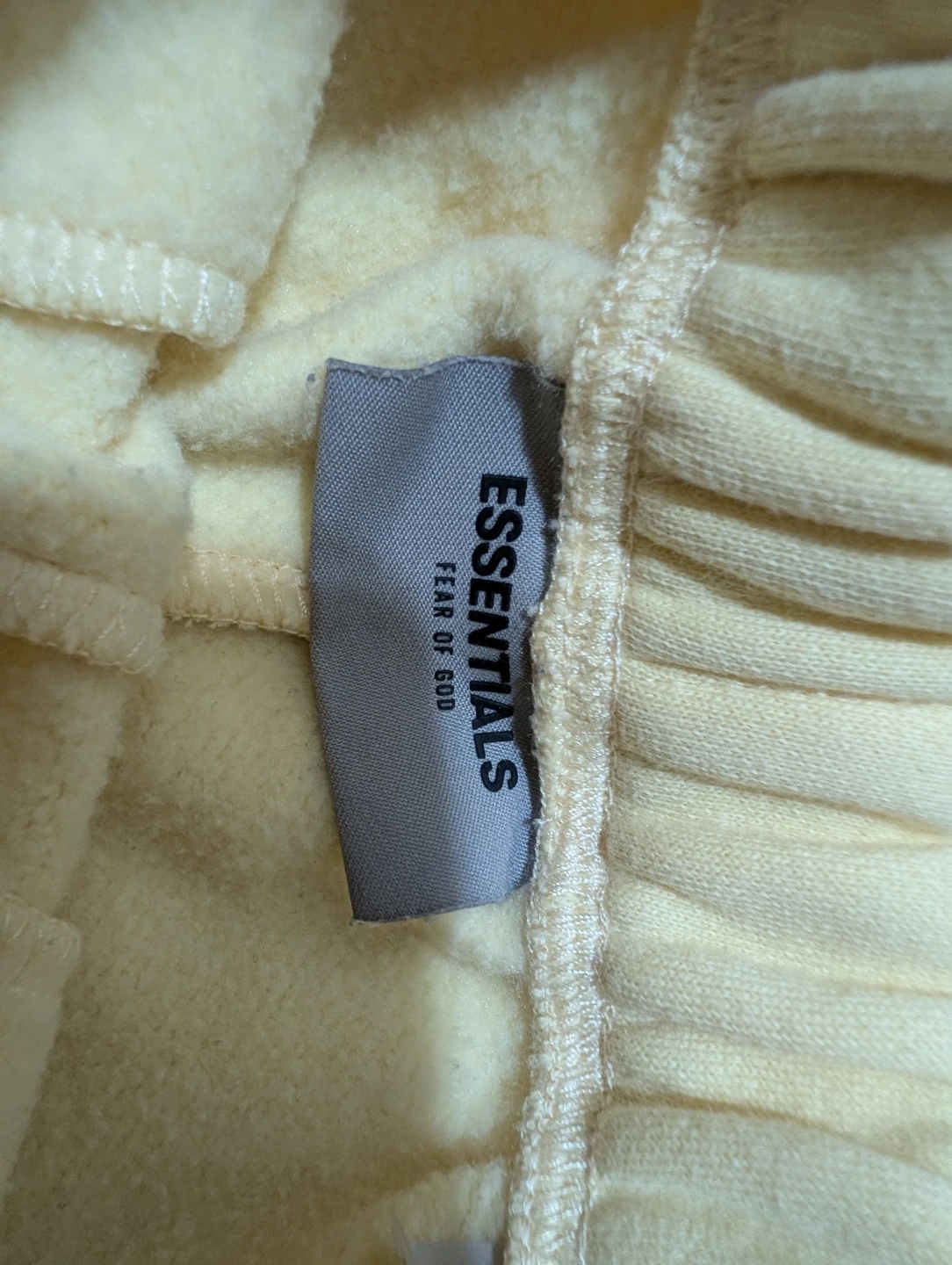 Essentials Fear of God Kids Sweat Shorts - Yellow - photo 4