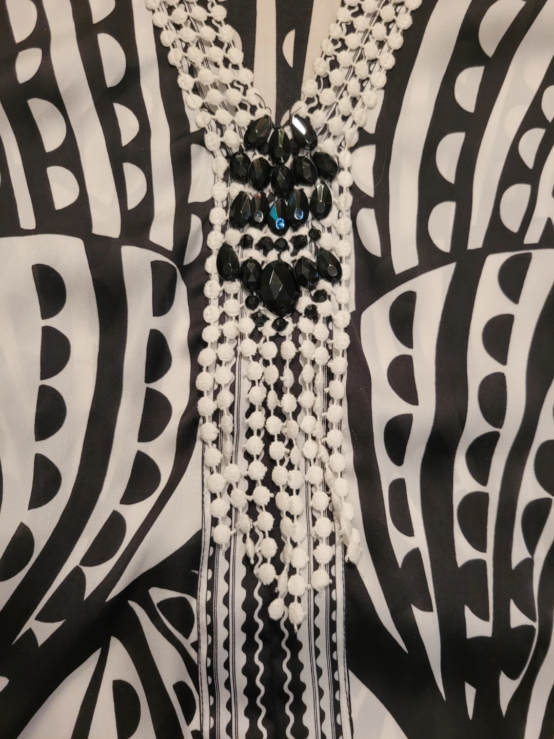 White House Black Market Black & White Beaded Tunic Top - photo 3