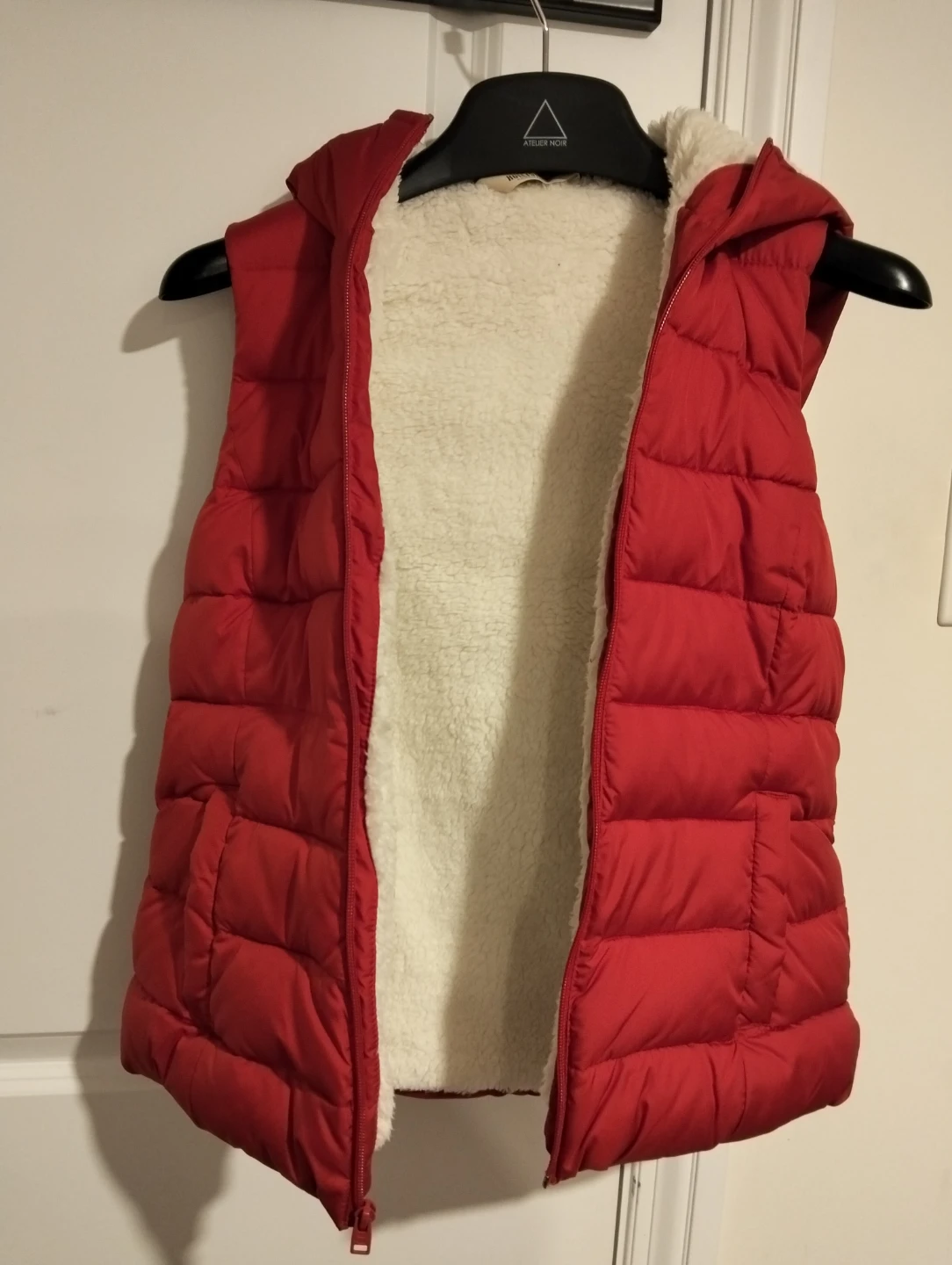 Hollister Red Puffer Vest with Sherpa Lining - Small - photo 2