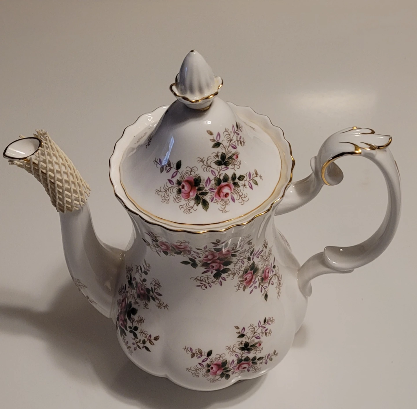 Royal Albert Lavender Rose Bone China Teapot - photo 2