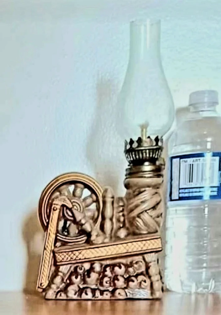 Unique Hand Painted Spin Wheel Oil Lamp