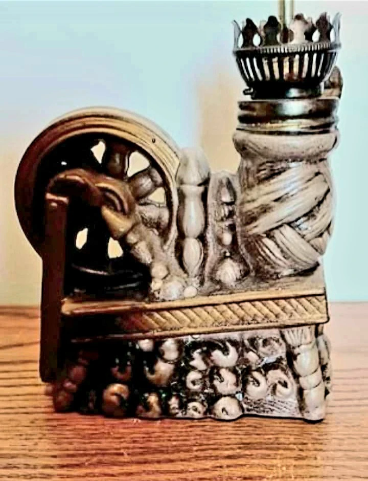 Unique Hand Painted Spin Wheel Oil Lamp - photo 2