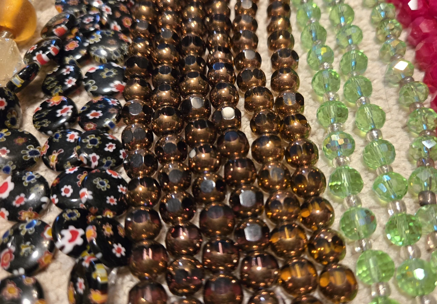 Lot of Assorted Bead Strands (Lot Y) - photo 4
