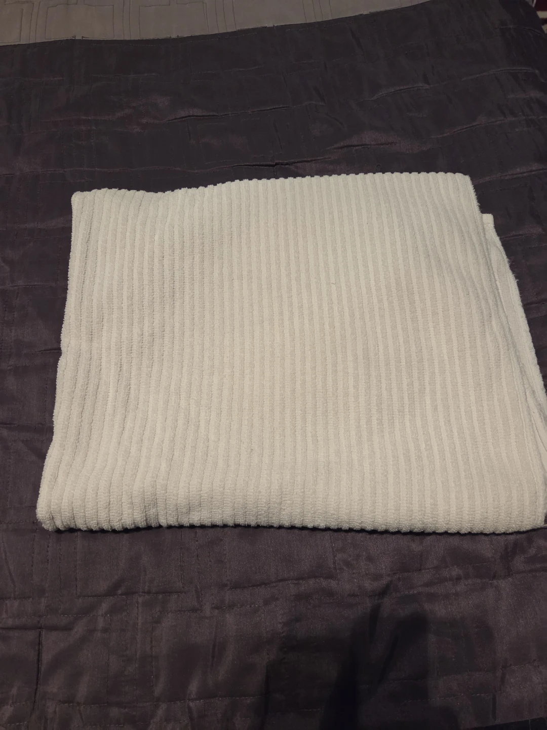 FREE  2 hand towels and one body towel - photo 2