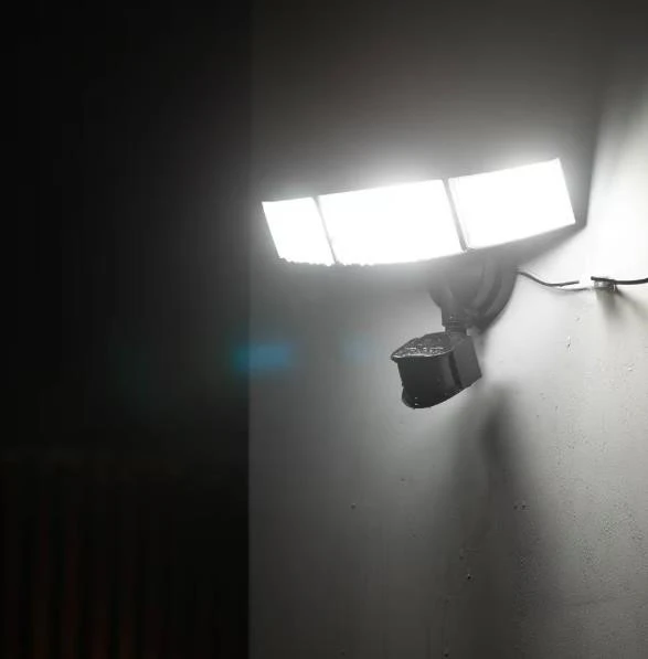 LED Triple Head Security Flood Light - New