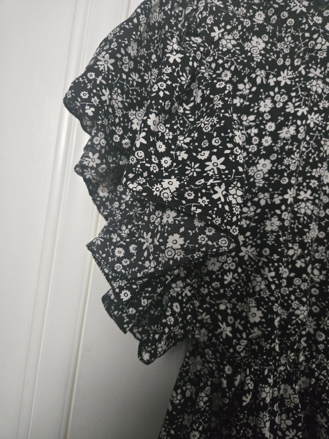 Brand new Black and white floral print dress - photo 3