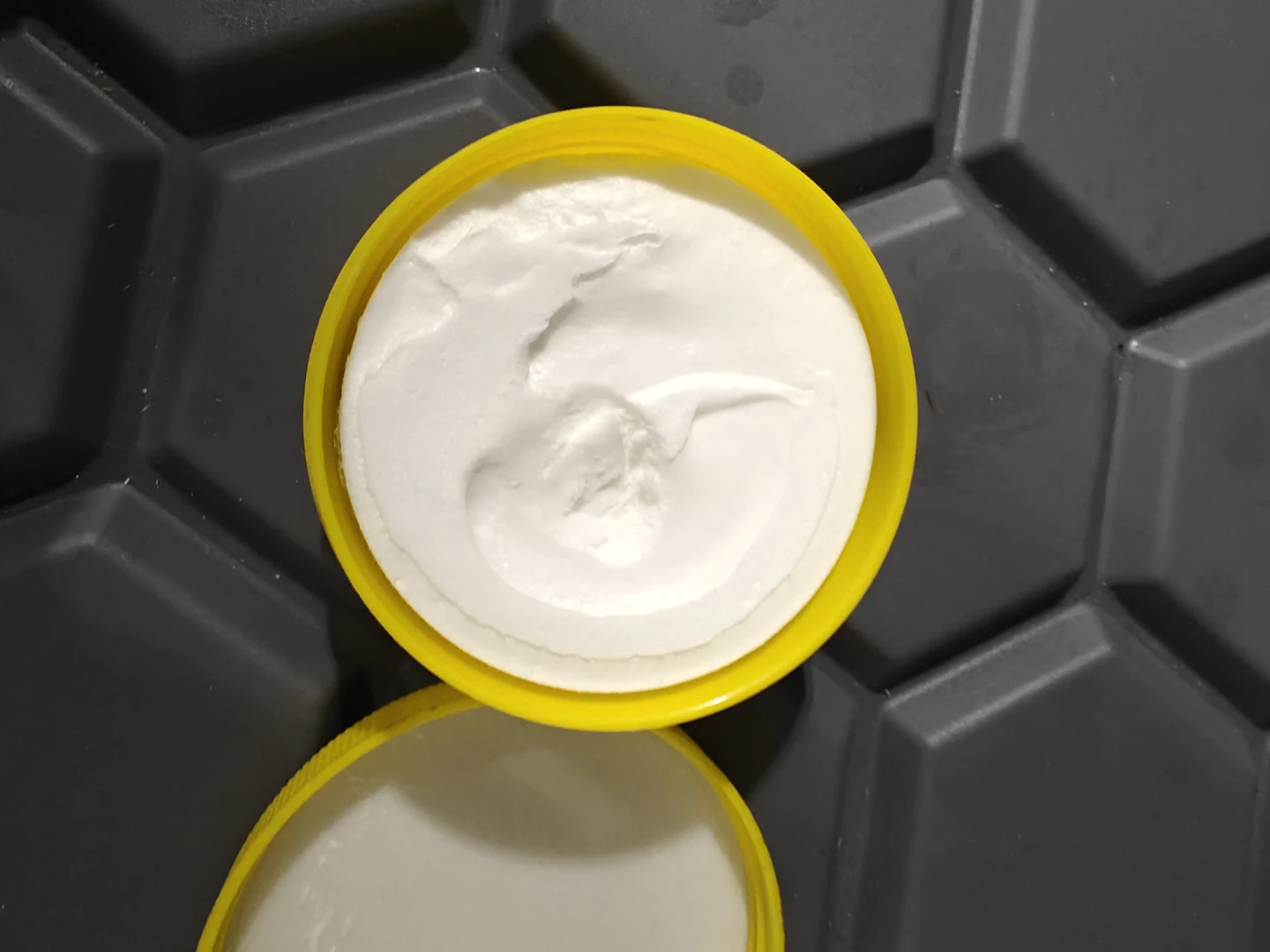New The wash-off hand protection 2 for $5 - photo 2