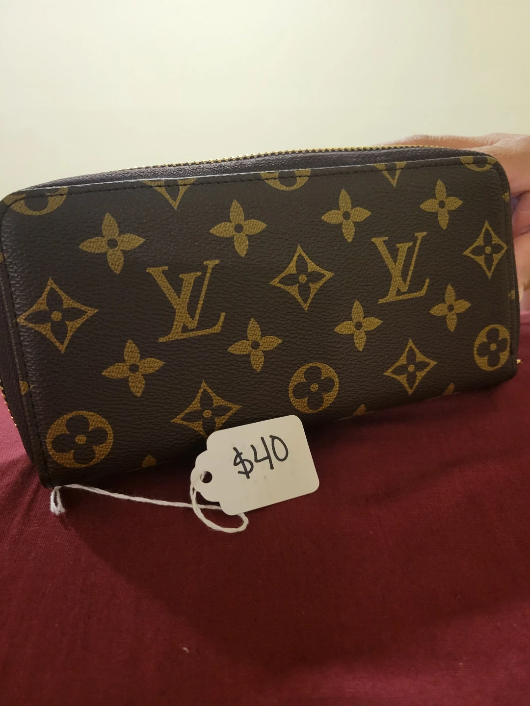 BRAND NEW WALLET ......😁😊😍
