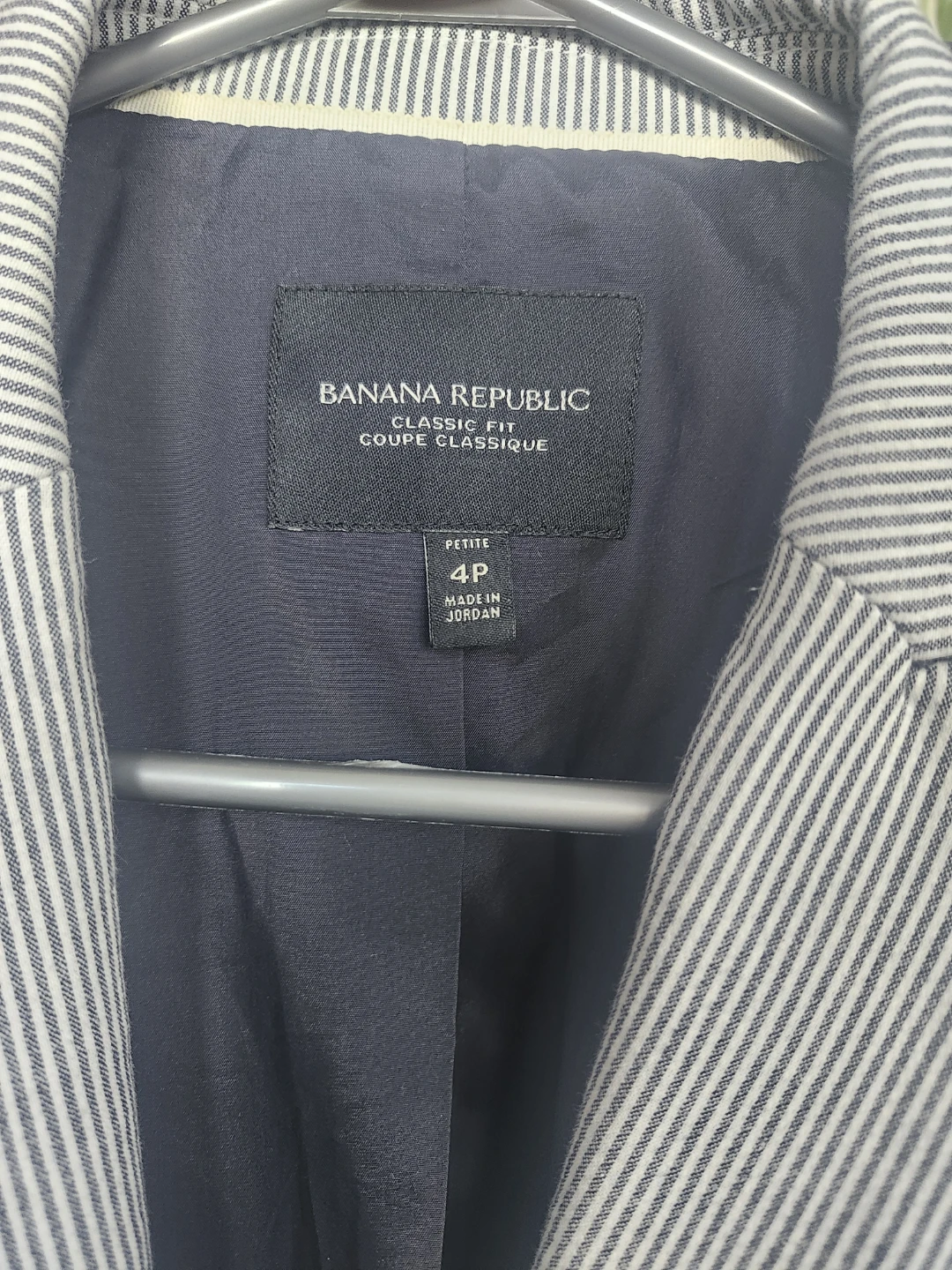 Banana Republic Classic Fit Blazer - Petite 4P - photo 3