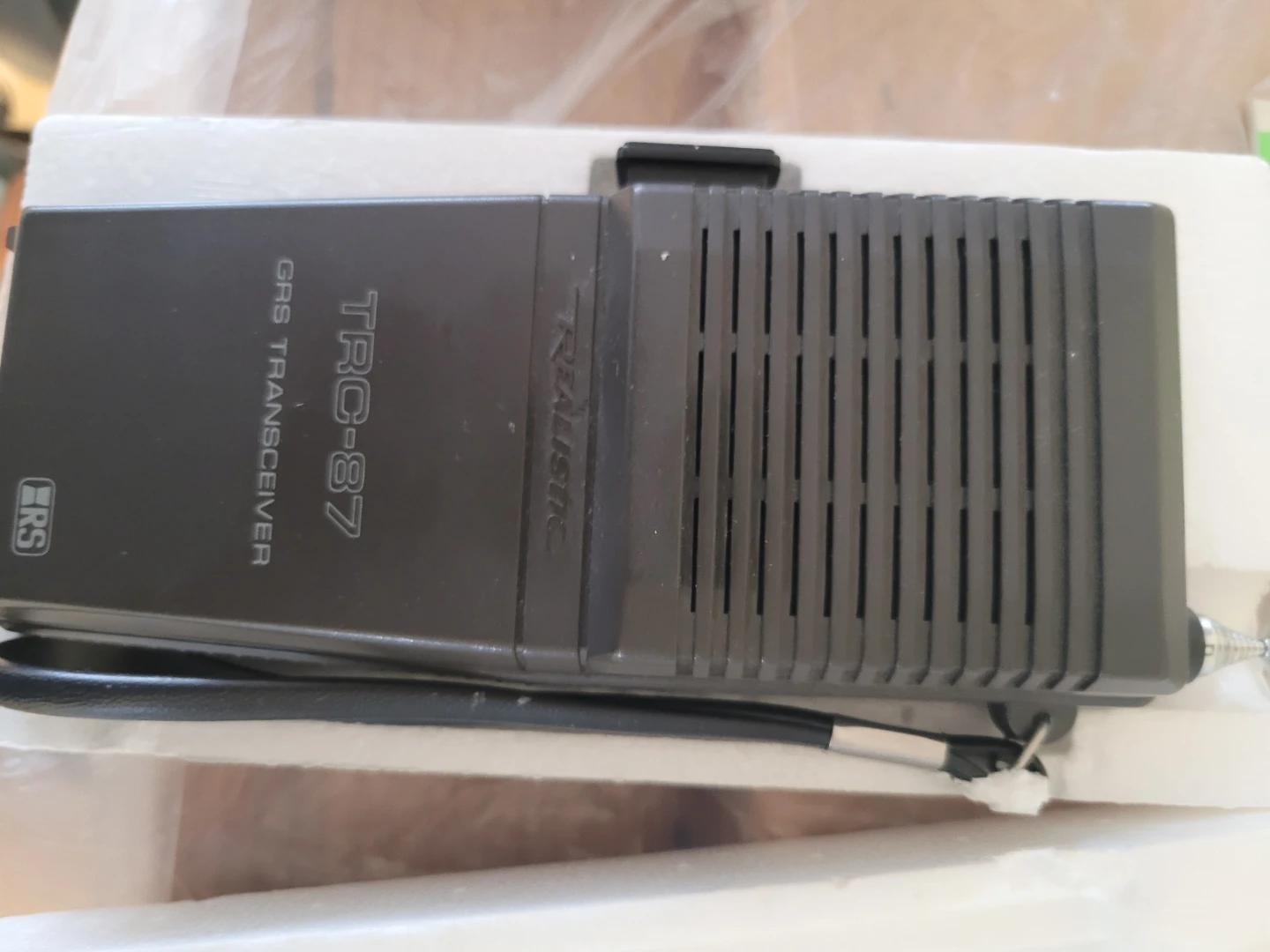 Pair Vintage Realistic TRC-87 Walkie Talkie - photo 4