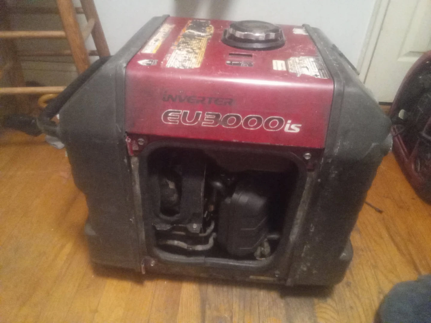 Honda EU3000is Inverter Generator - photo 2