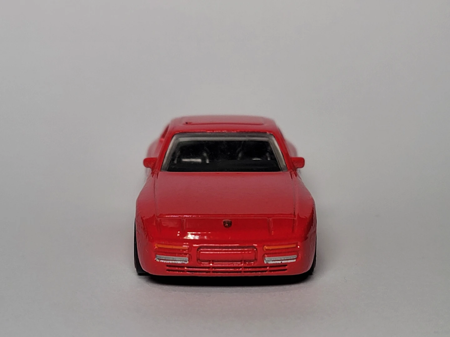 Hot Wheels '89 Porsche 944 Turbo - photo 2