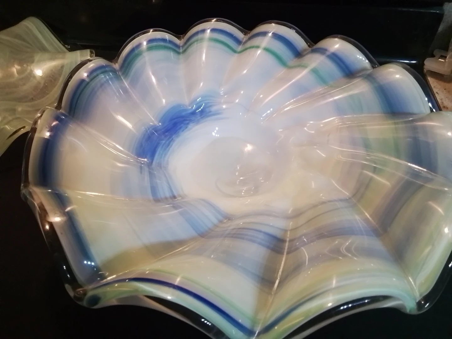 Stunning Vintage Large 1980’s Murano Art Glass Bowl 13x5" - photo 2
