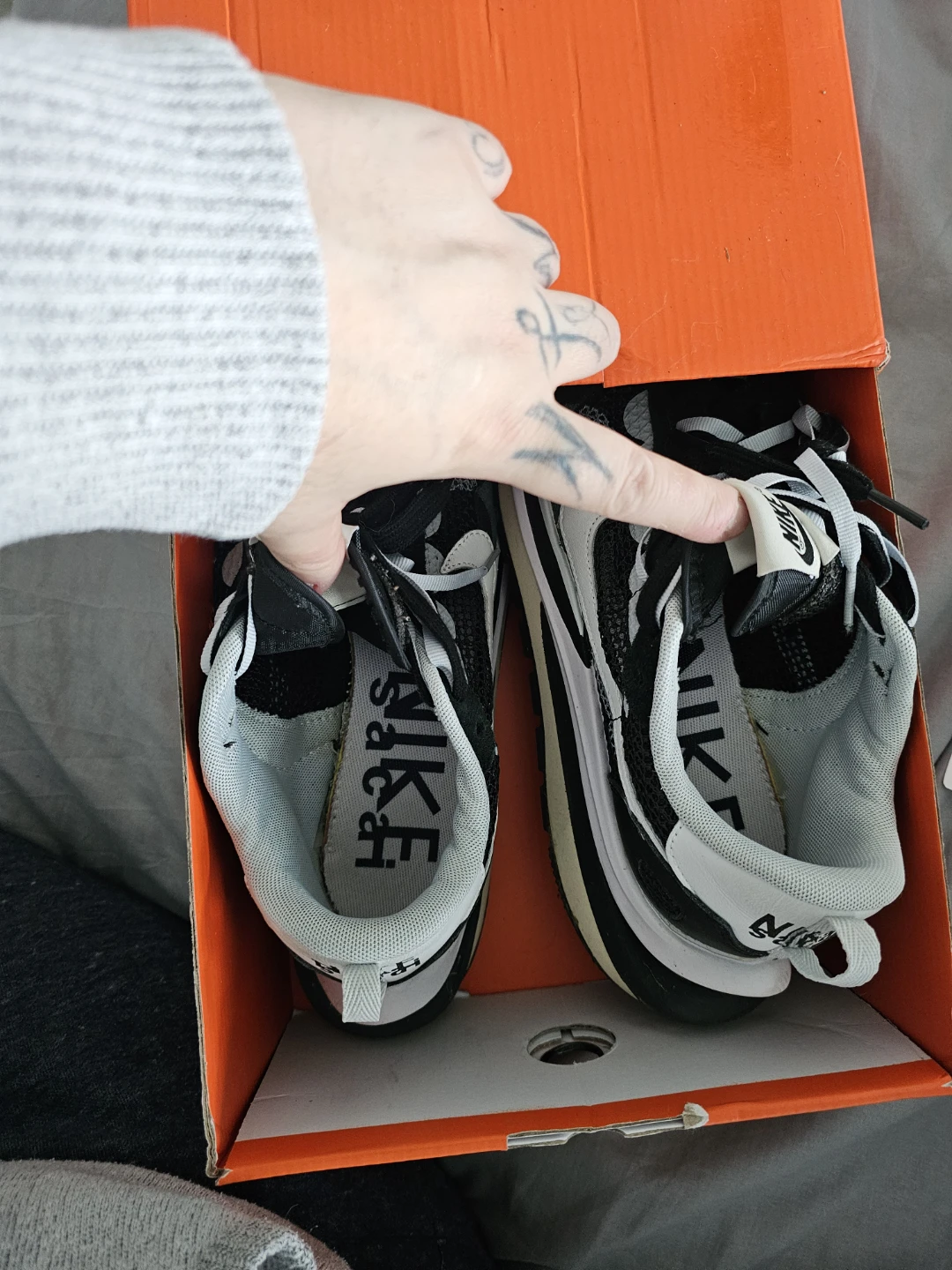 Nike Vaporwaffle Sacai Black/Summit White, US 8 - photo 3