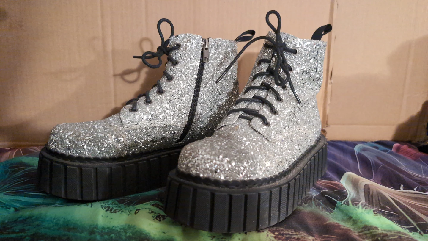 Lamoda Silver Glitter Platform Boots - photo 2