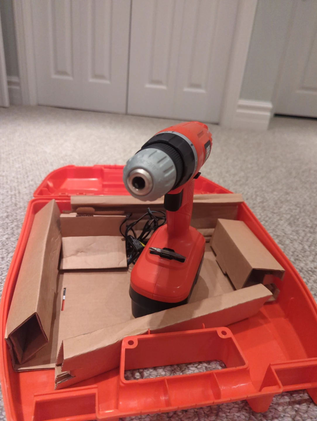 Black & Decker 18V Cordless Drill - photo 4