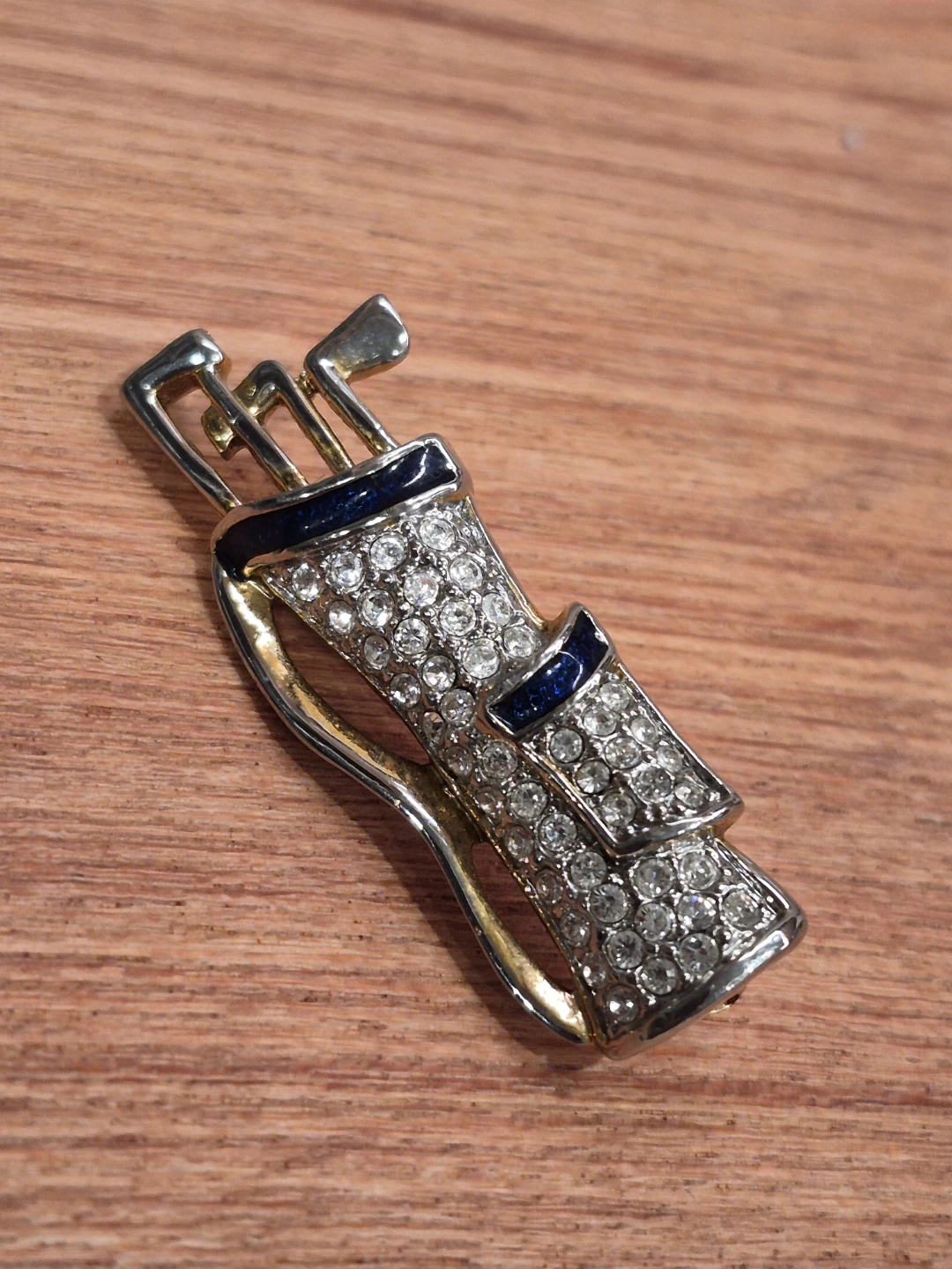 Beautiful 1 1/2" Golf Fashion Brooch