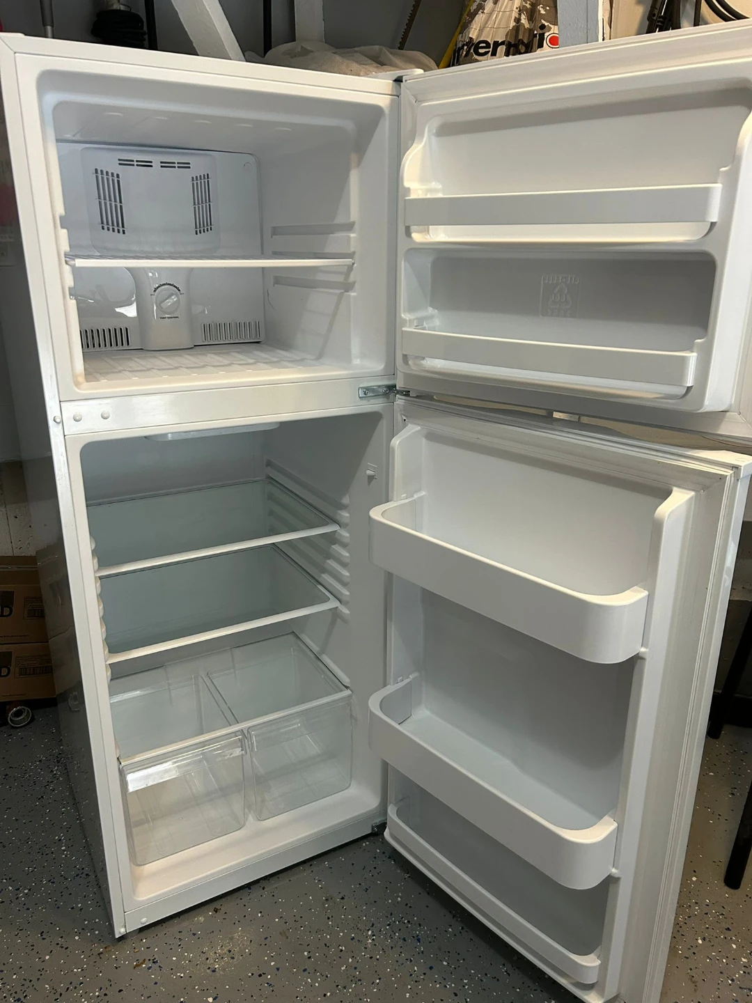 Vissani Refrigerator - White - photo 3