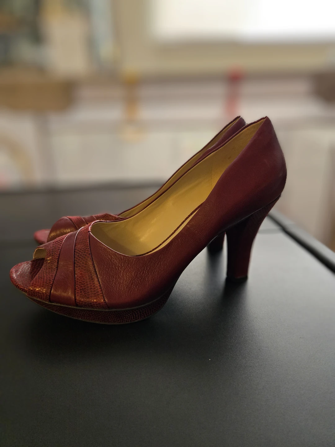 Naturalizer Red Leather Heels - Size 10 - photo 2