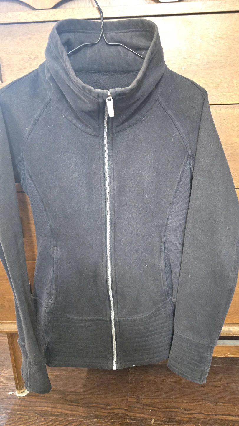 Lululemon Black scuba sweater