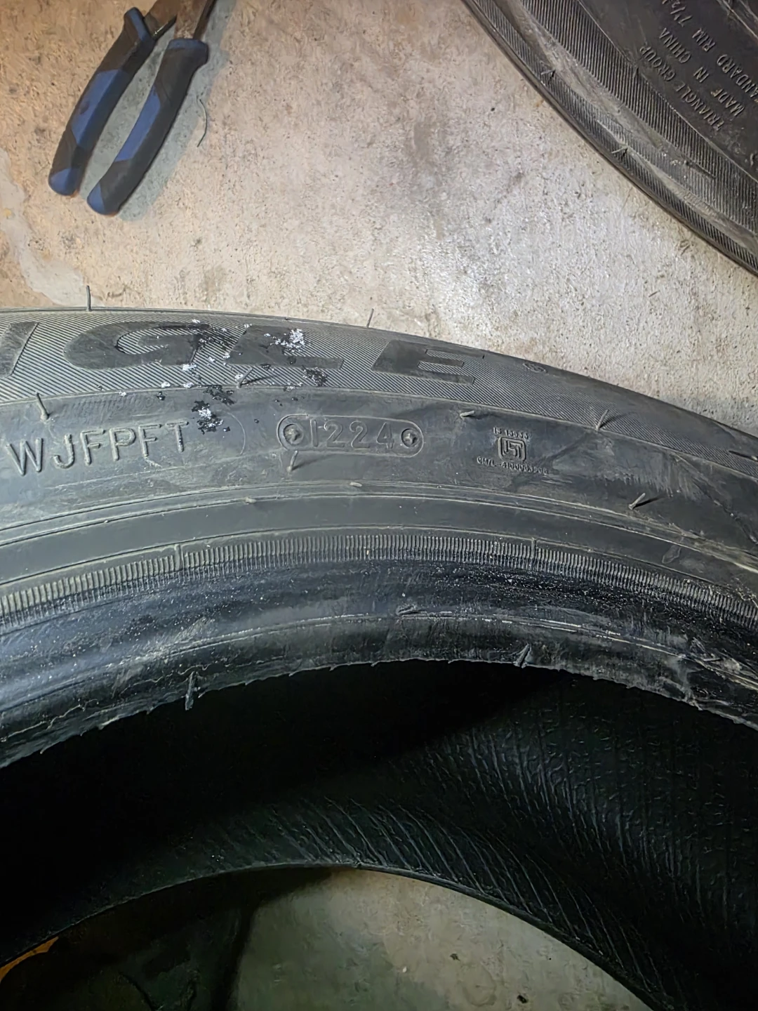 2X235/55/R17 triangle advantx suv all season tires  only 2 - photo 4