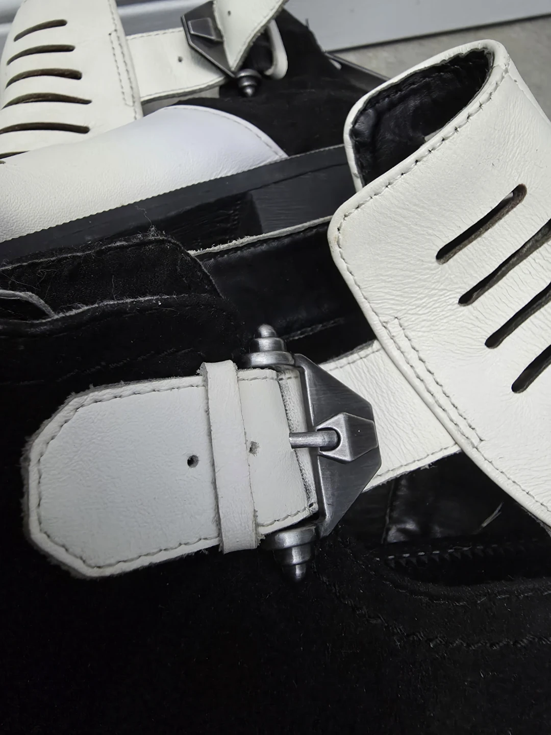 Circus by Sam Edelman Black & White Booties - Size 8.5 - photo 2