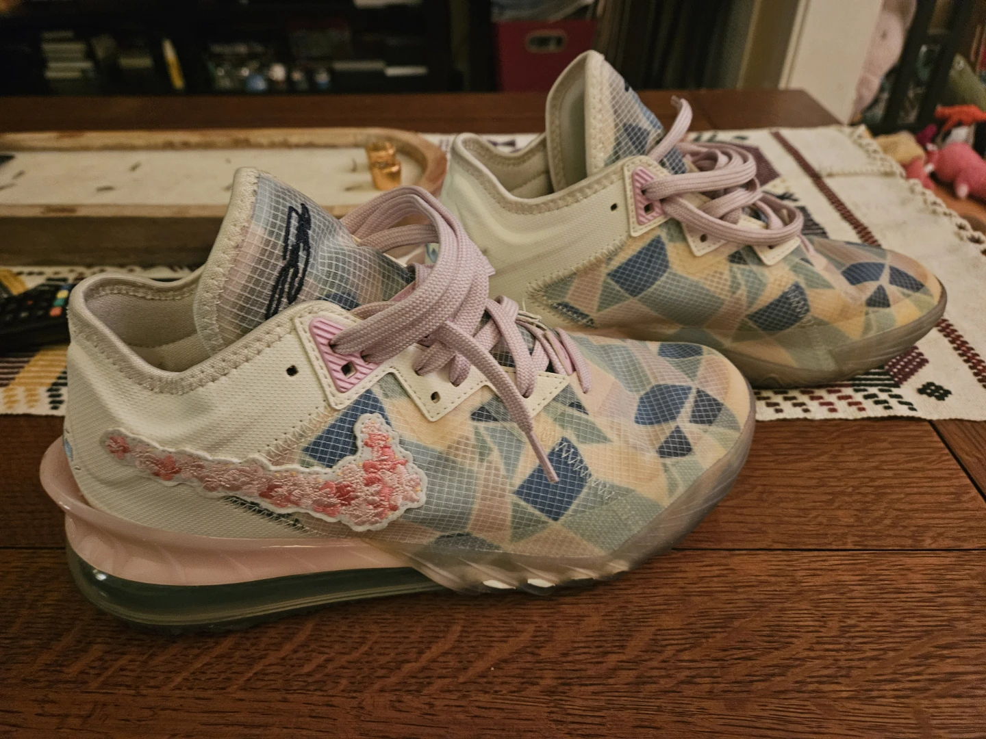 Nike LeBron Witness 5 "Cherry Blossom" Basketball Shoes - photo 2