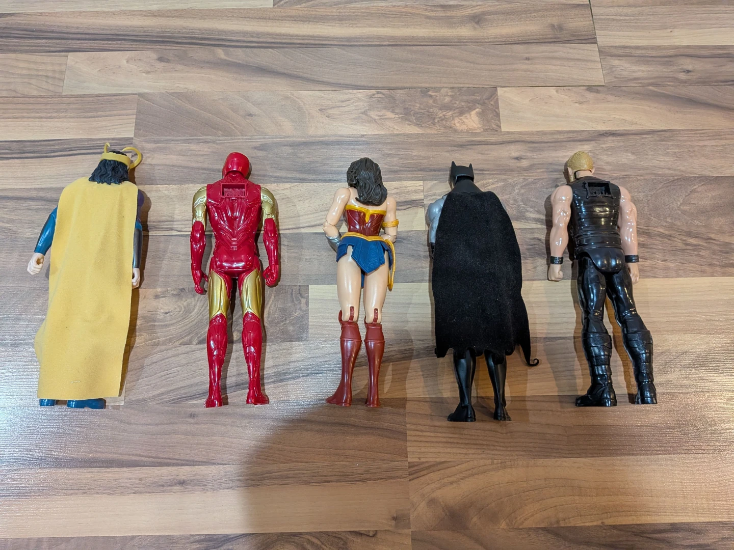 Action Figures Loki, Iron Man - photo 5